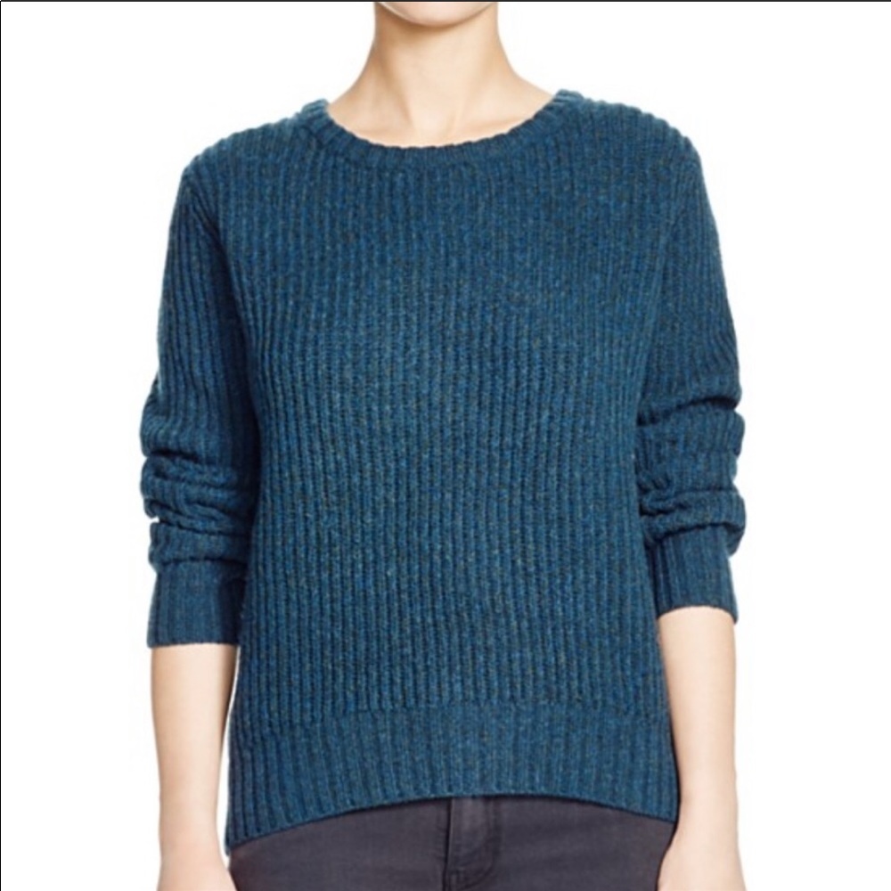 100% lambswool sweater by TROVATA